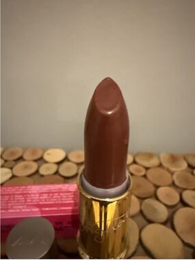NEW Mary Kay Signature Creme Lipstick (Sagewood) .13 Oz. #2706